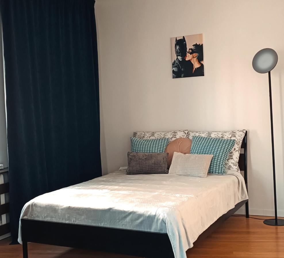 ורשה Duzy Prywatny Pokoj Blisko Starego Miasta. Pokoj 7 מראה חיצוני תמונה